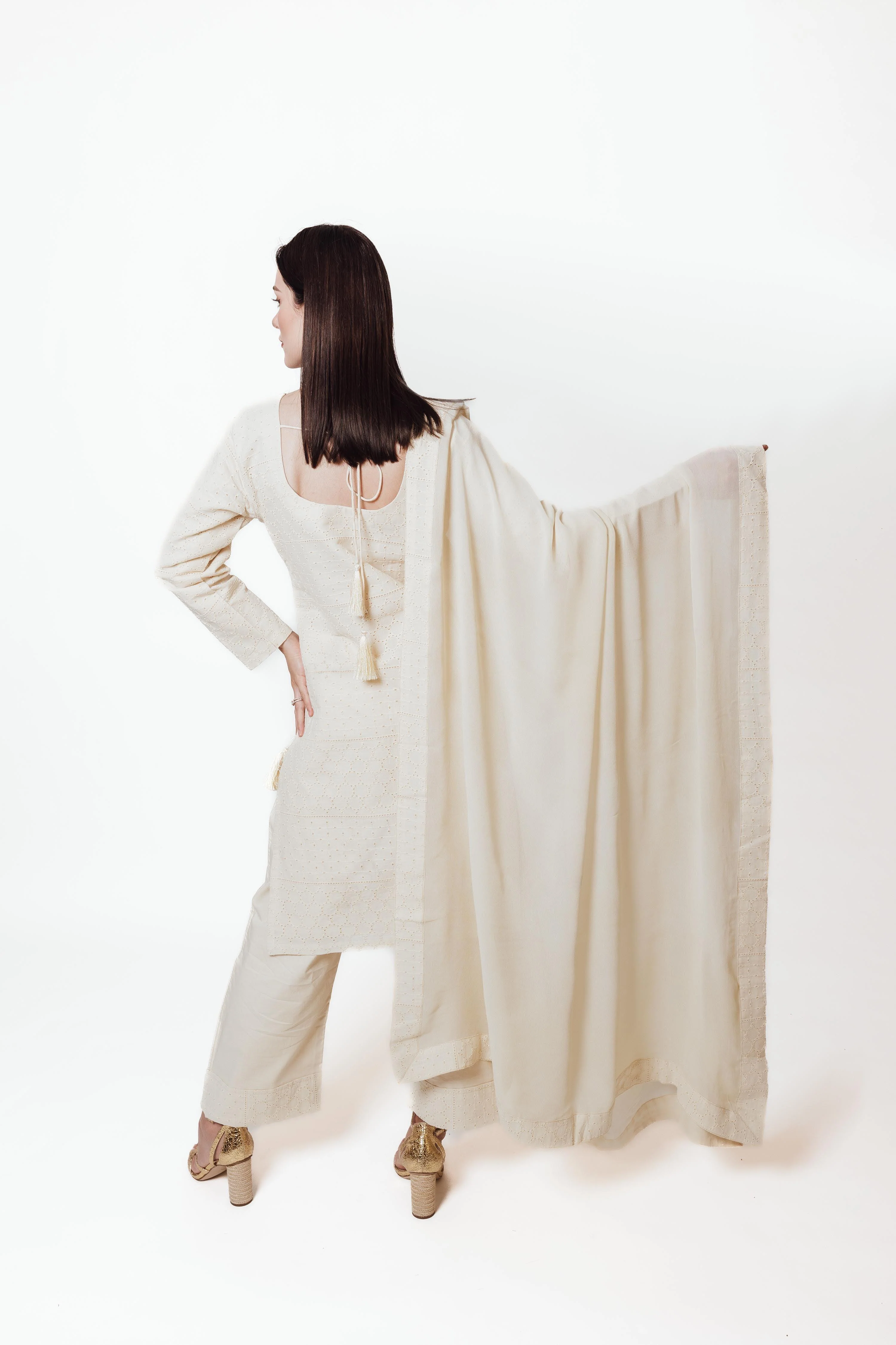 Zara Off-White Salwar Kameez Set with Eyelet Embroidery - Image 3