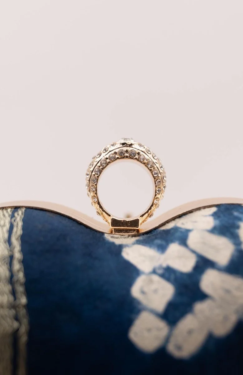 Blue Bandhej Silk Heart Clutch Aara with Gold Chain - Image 3
