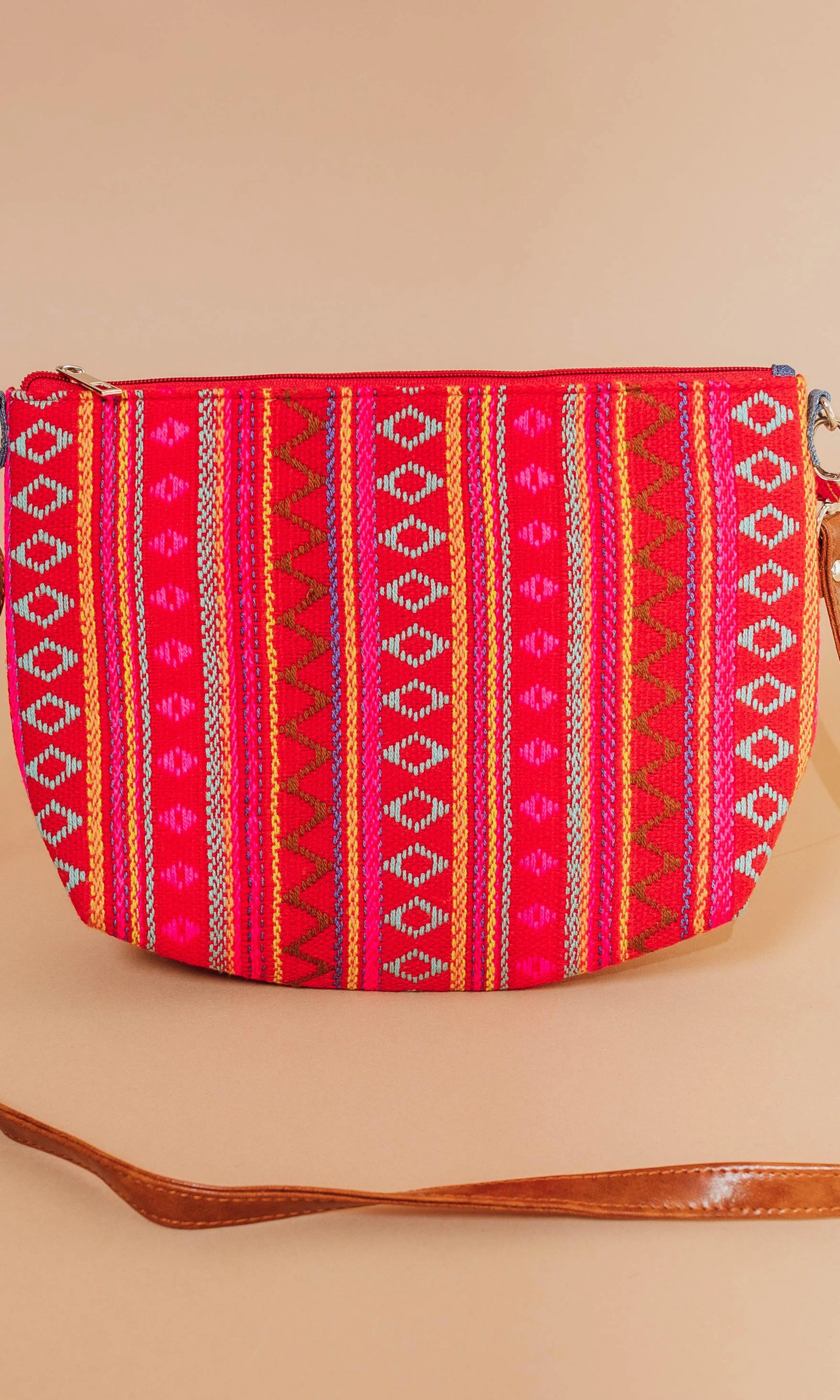 CARA AB1065B Sling Bag - Image 3