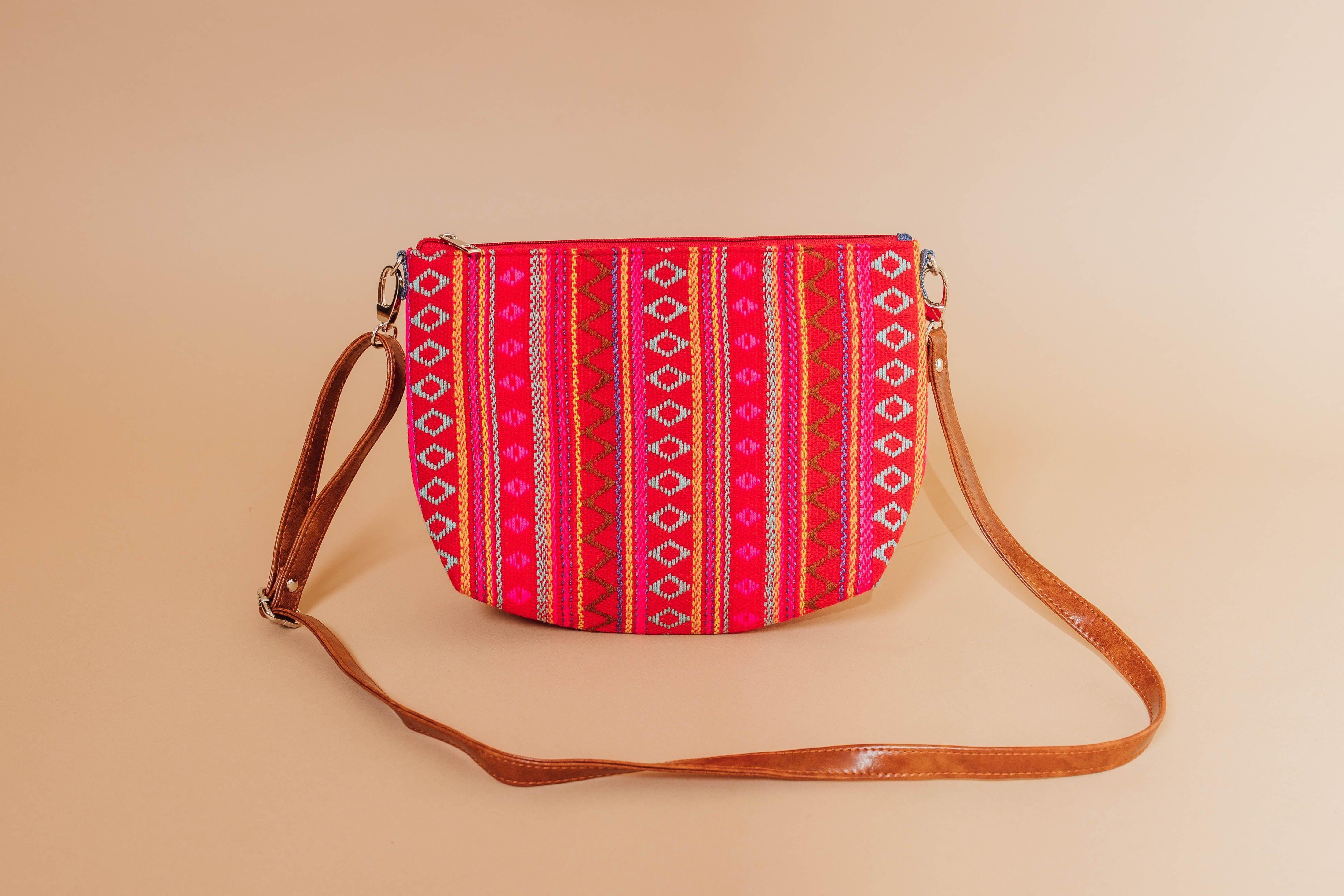 CARA AB1065B Sling Bag - Image 4