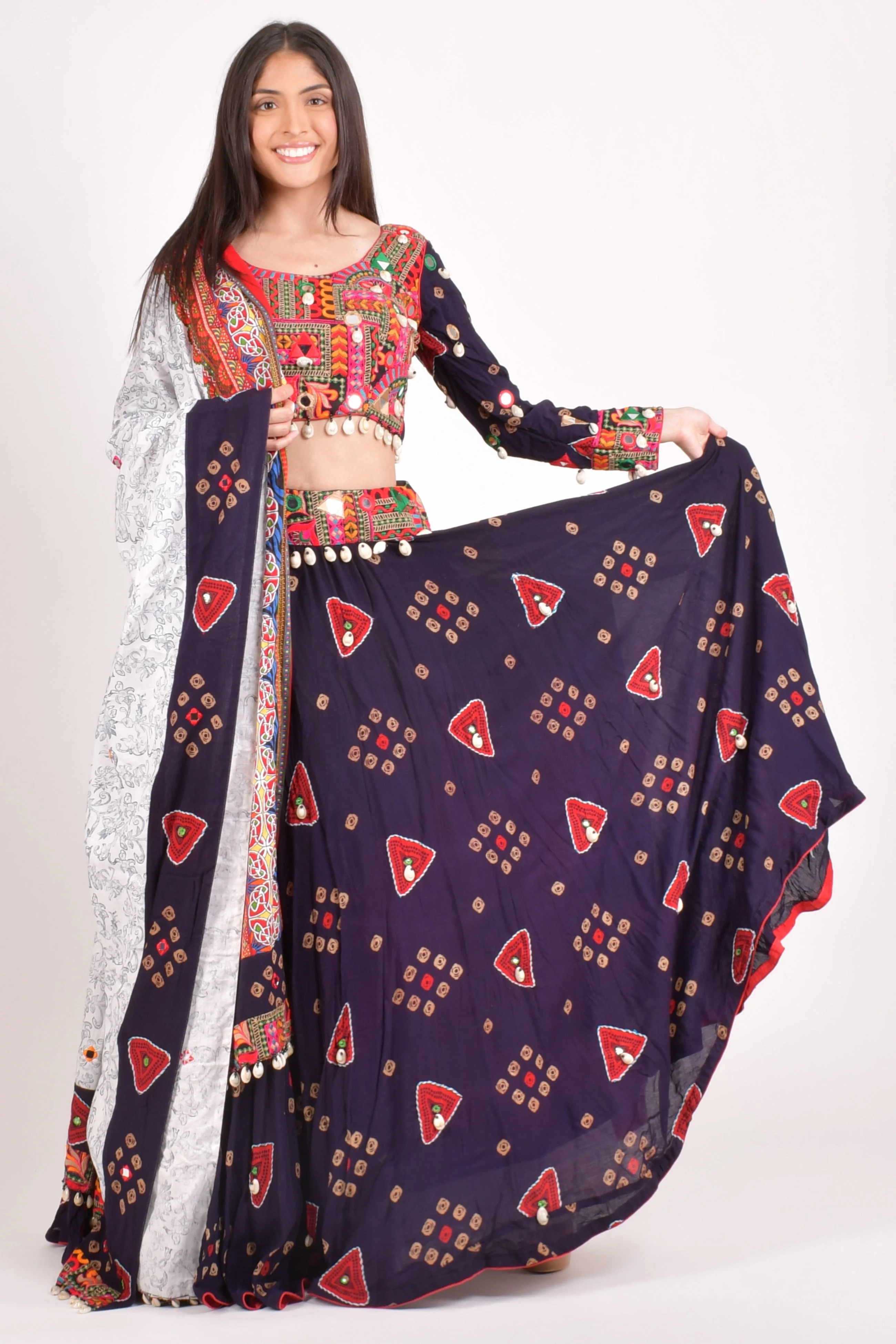 Ciao Embroidered Navratri Chaniya Choli - Image 5