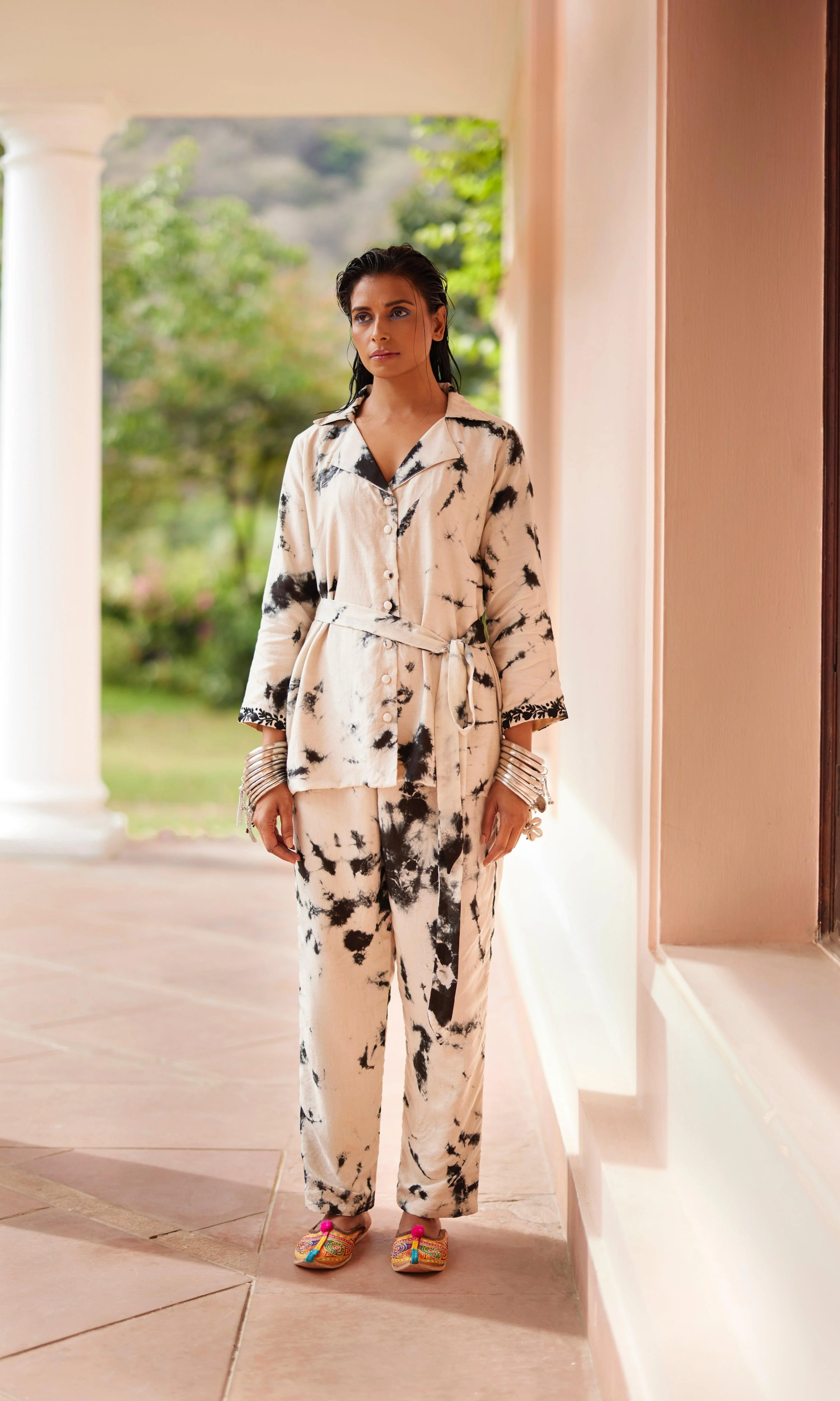 White & Black Co-Ord Set - Image 4