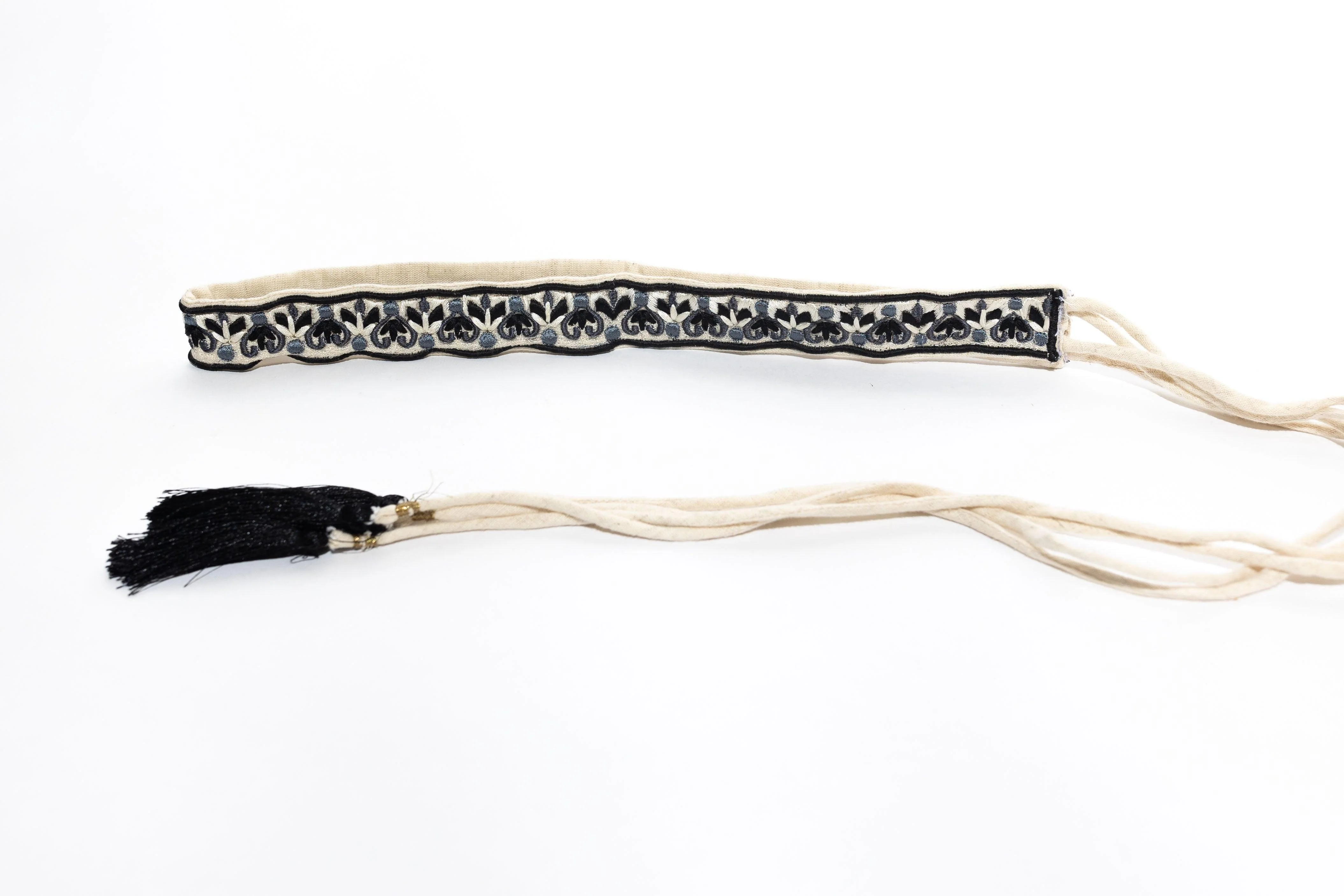 Ivory Arabesque Embroidered Kamarband | Indian Waist Belt - Image 2