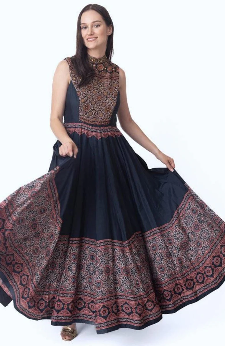 High Neck Long Dress with Hand Embroidery - Image 7