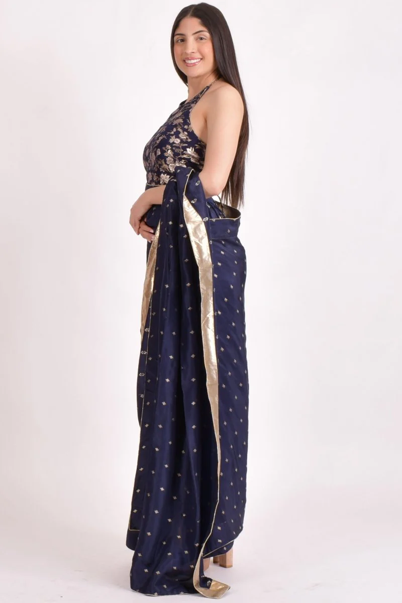 Navy Jacquard Floral Pre-Pleated Saree - Image 5