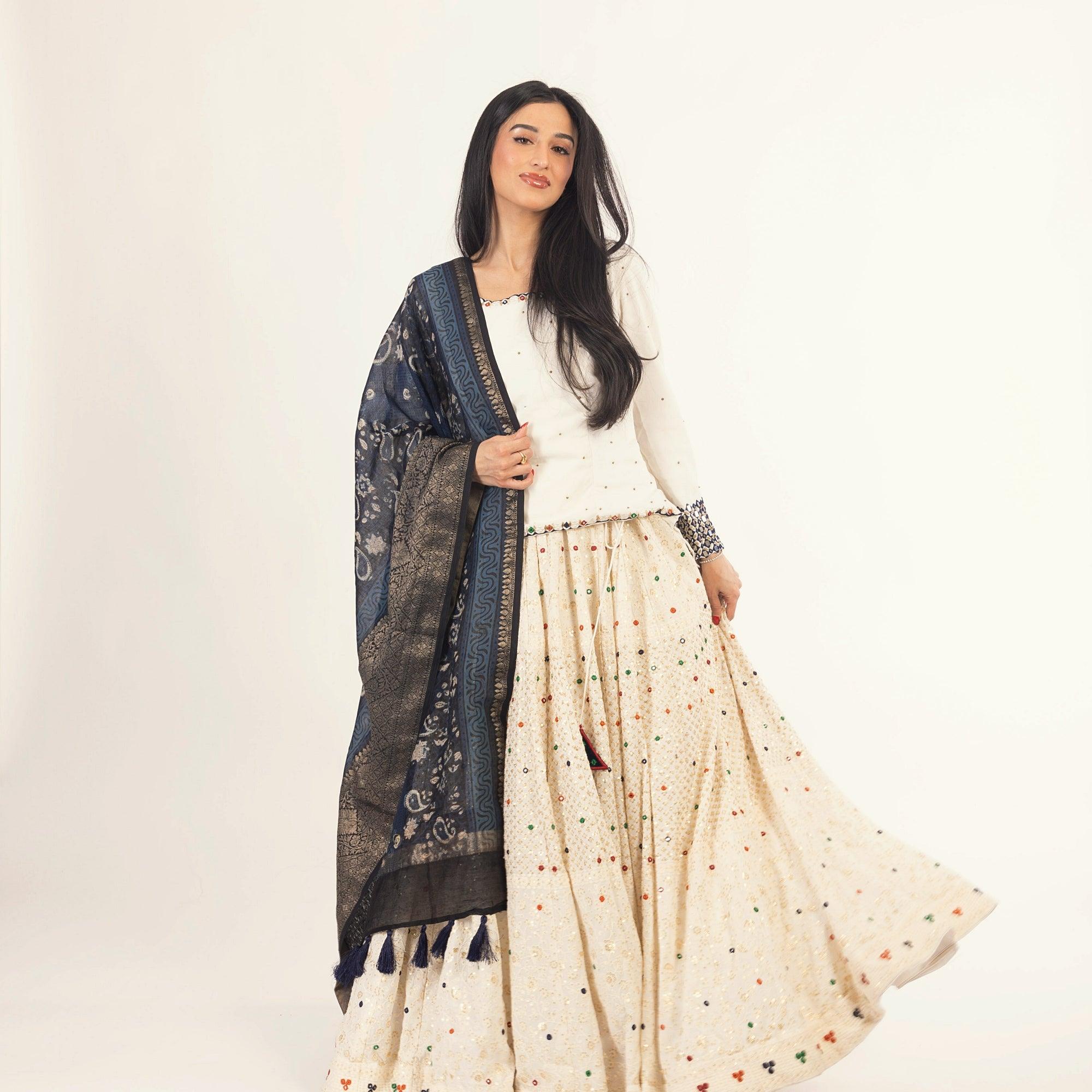 White Lehenga Choli Set with Heavy Embroidery - Image 3