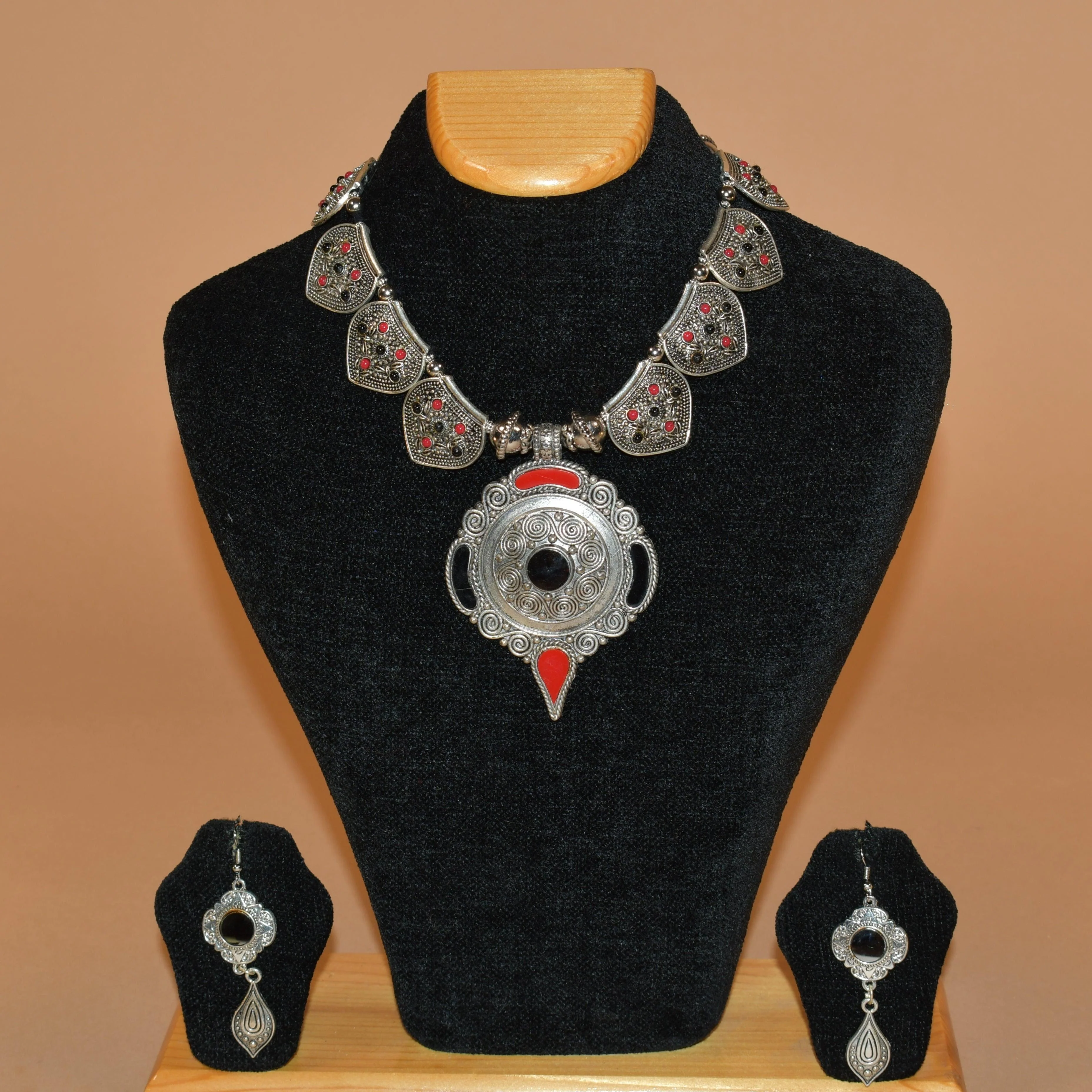 Oxidized Royal Circular Necklace Set
