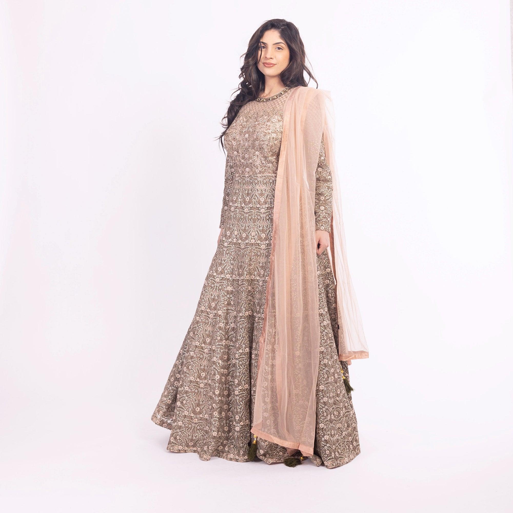 Arianell Grey Gown with Resham Embroidery - Image 3
