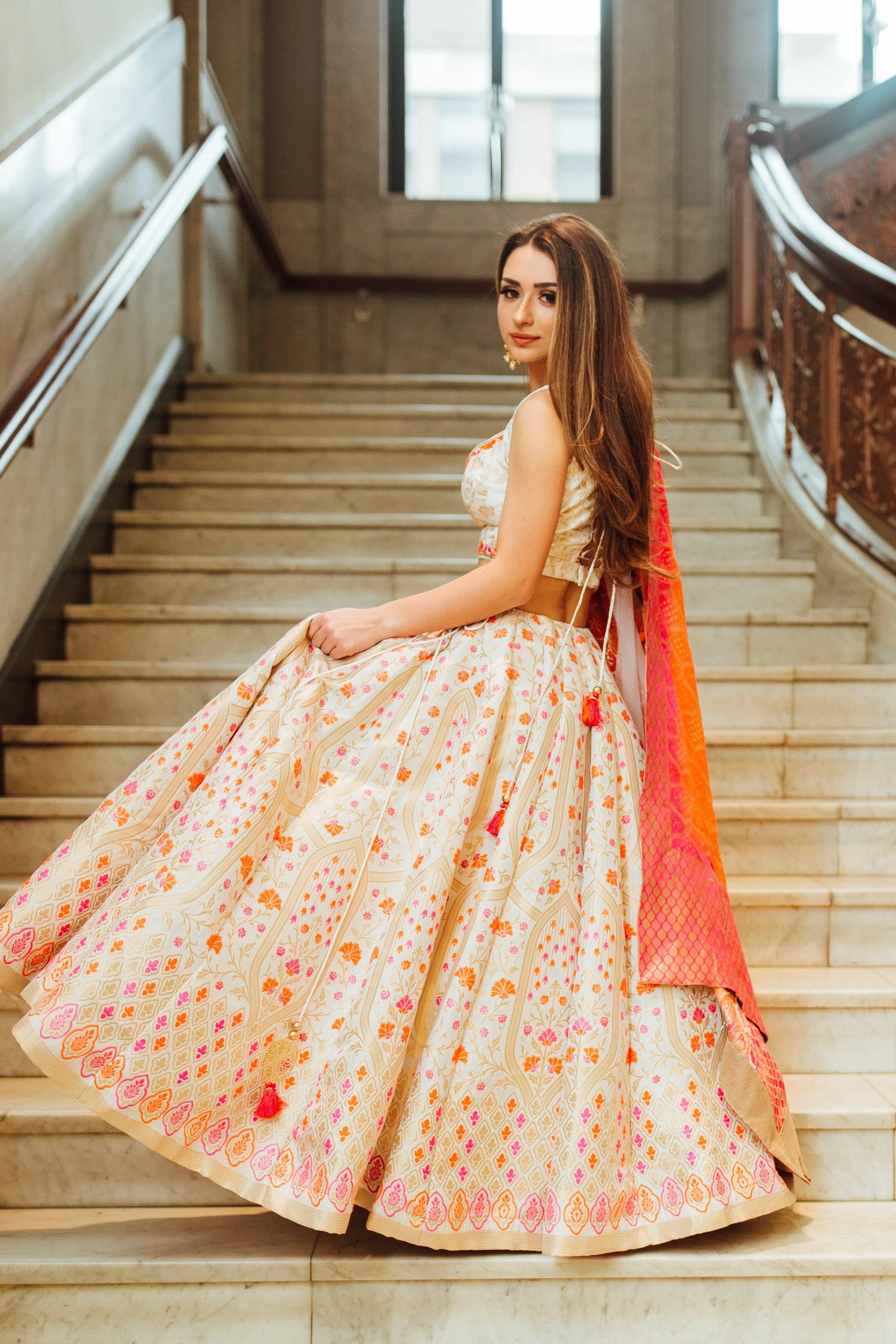 Jaquard Barocade Lehenga Choli Set - Image 3