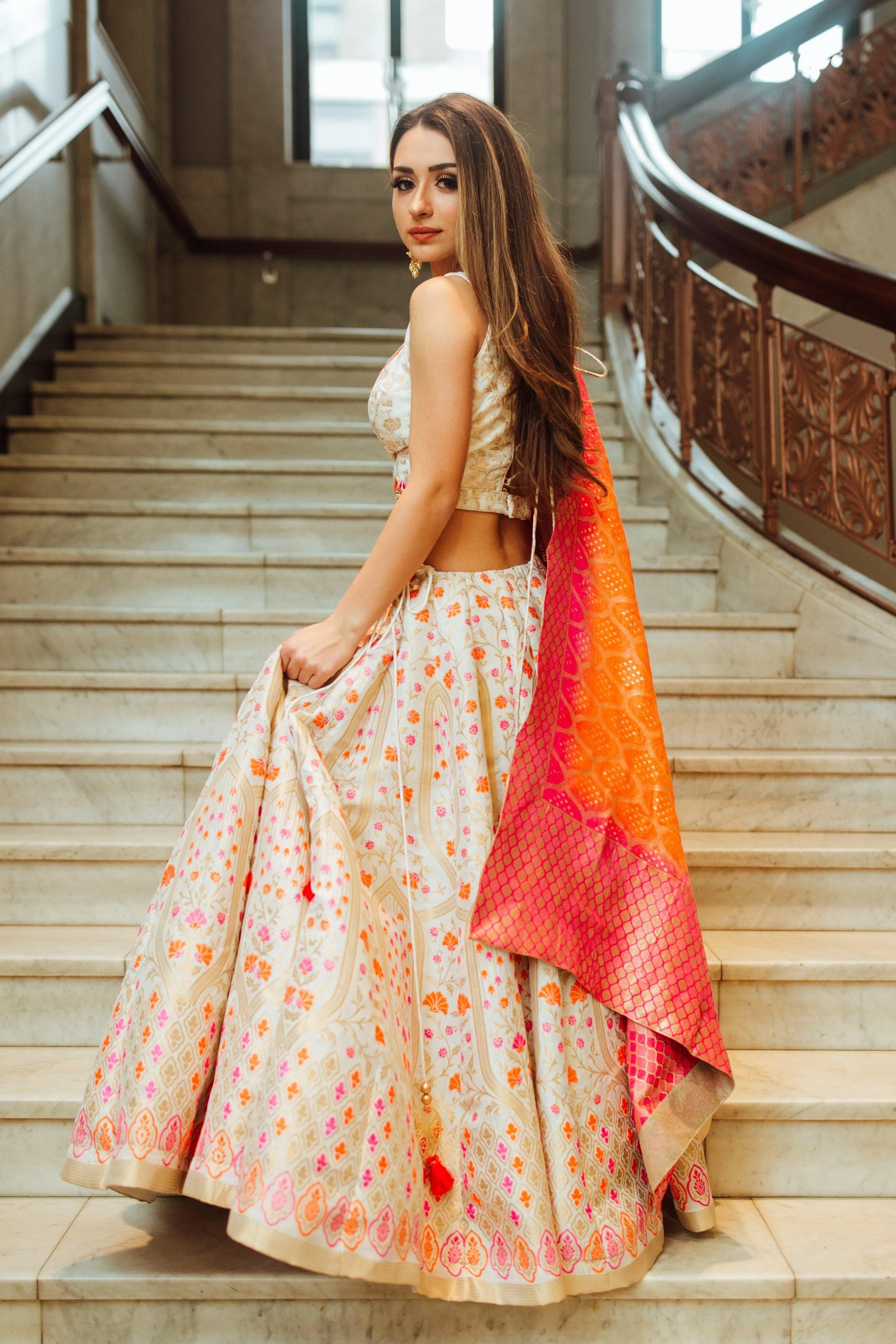Jaquard Barocade Lehenga Choli Set - Image 5