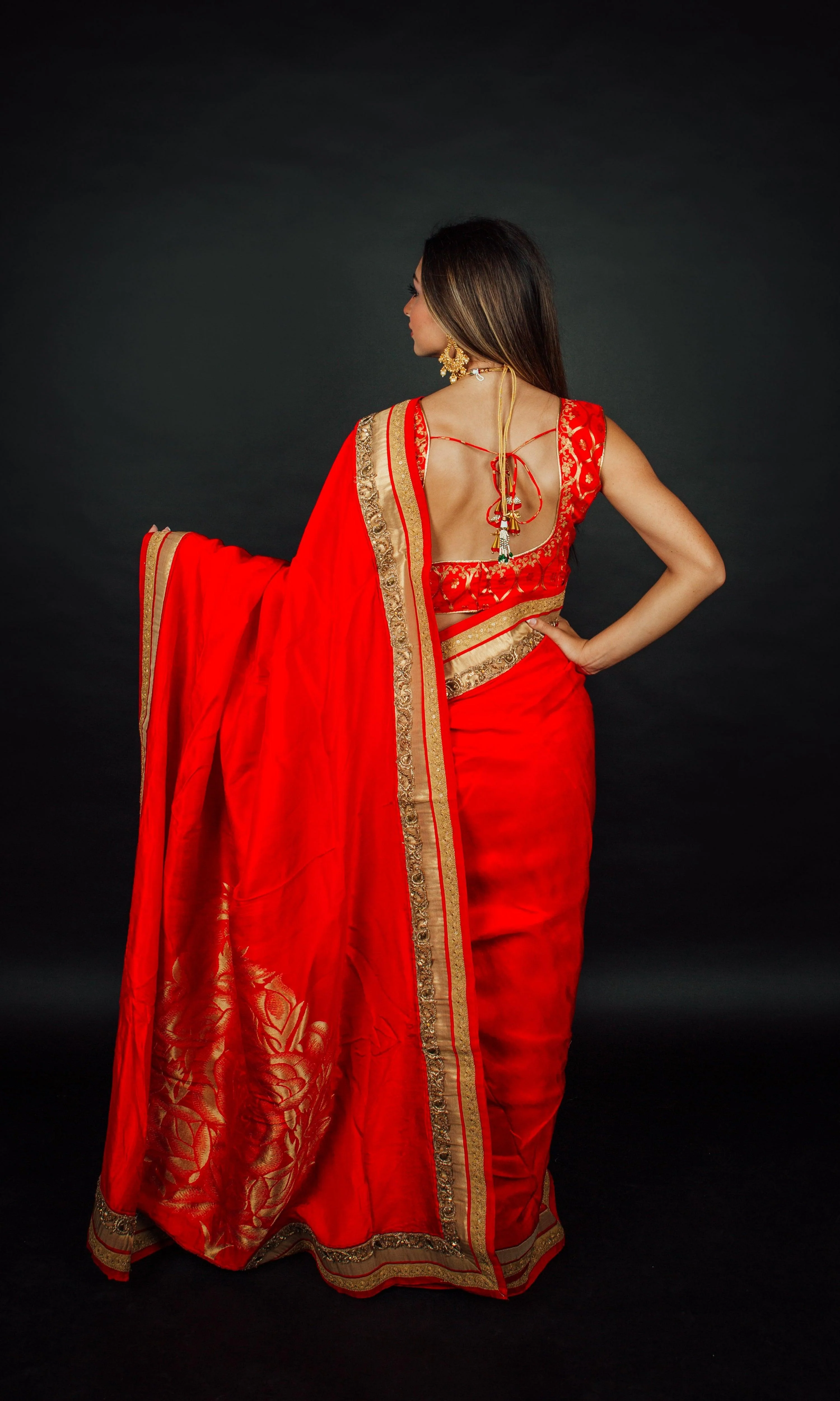 Red soft silk saree with matching blouse - Image 4