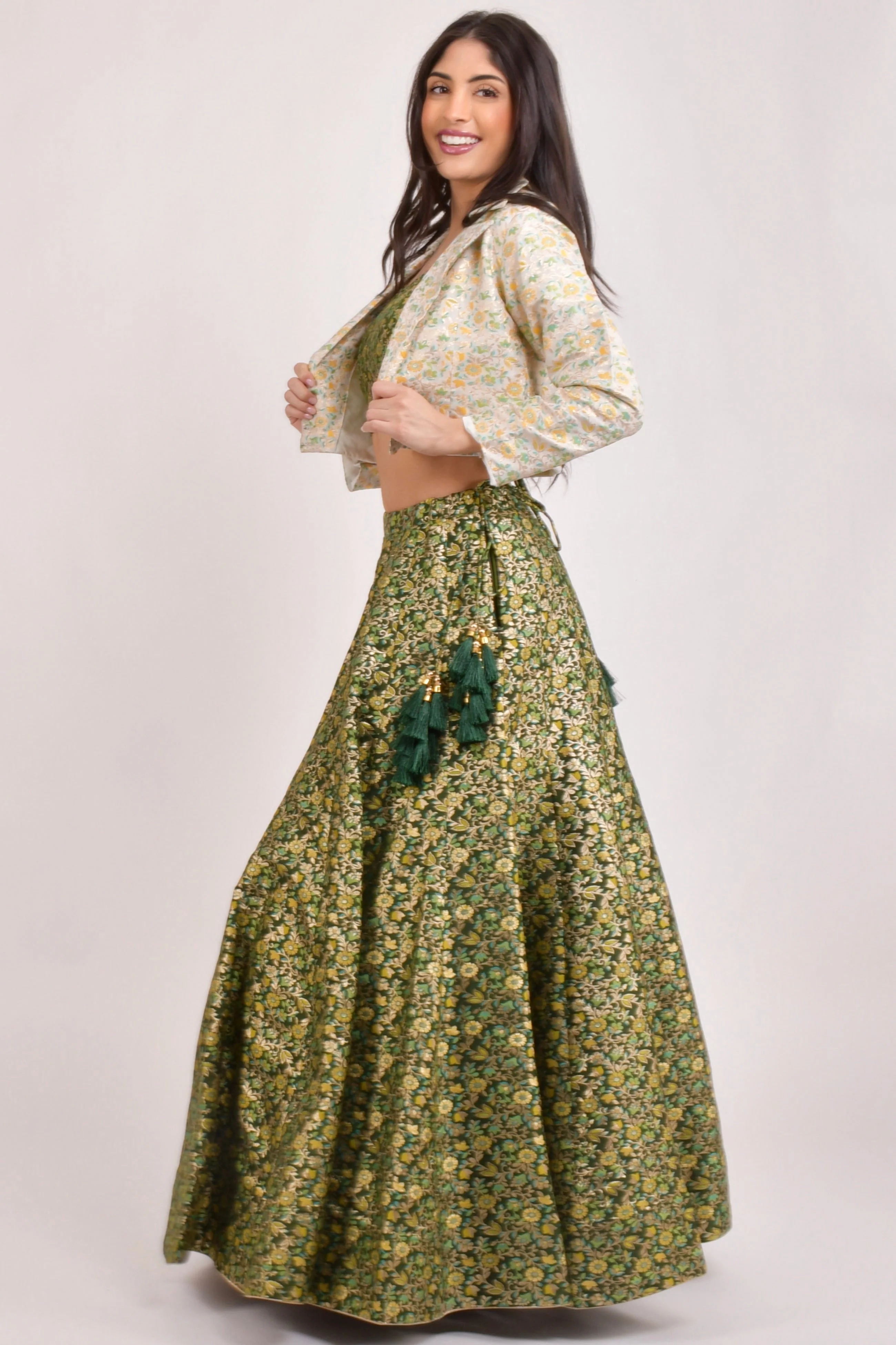 Green Banarasi Lehenga Choli With Jacket. - Image 4