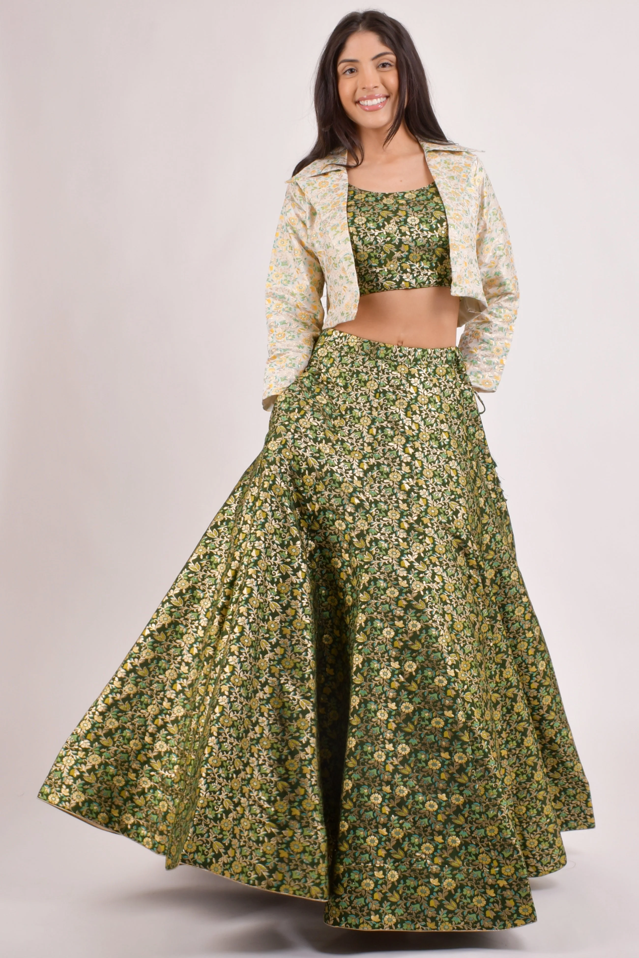 Green Banarasi Lehenga Choli With Jacket. - Image 7